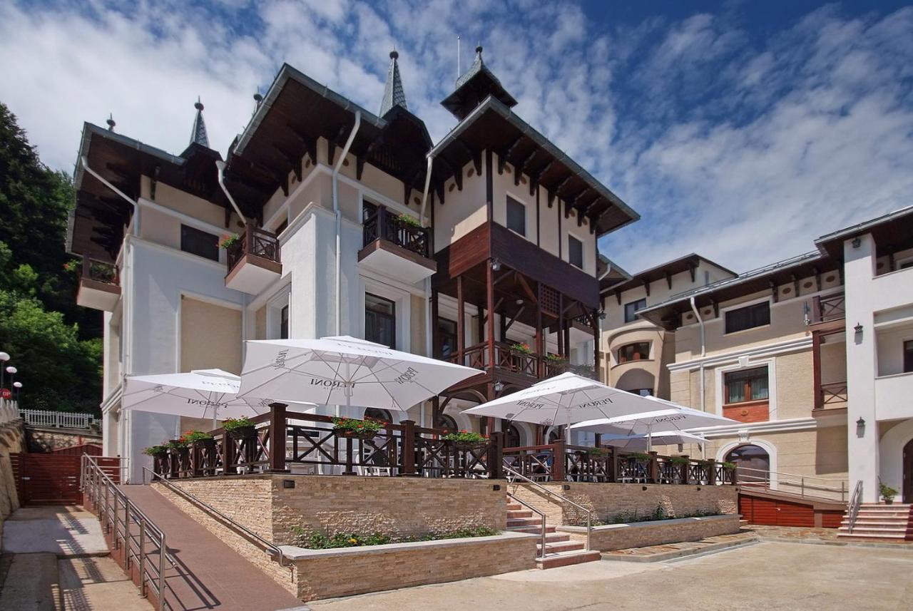 Hotel Moldavia สลานิก-มอลโดวา ภายนอก รูปภาพ